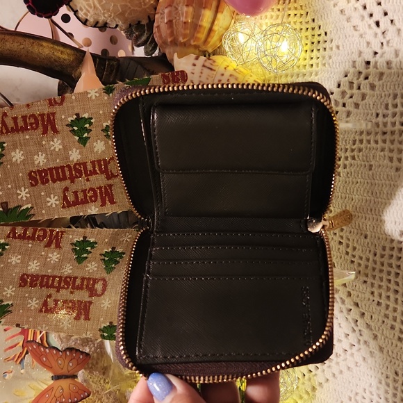 Michael Kors Brown & Gold Short Wallet - Picture 3 of 10